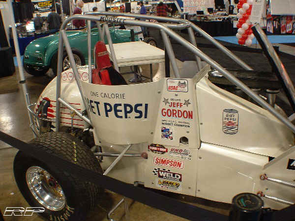 GORDON MIDGET.jpg (105249 bytes)